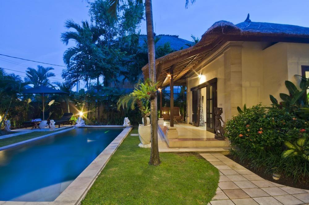 Villa Krisna 塞米亚克 外观 照片