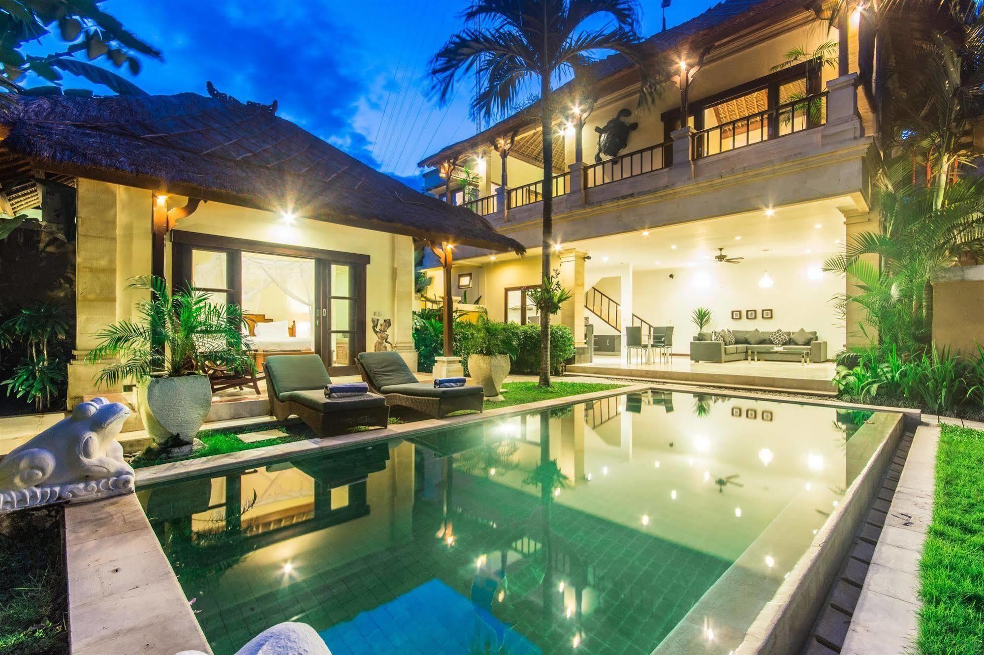 Villa Krisna 塞米亚克 外观 照片